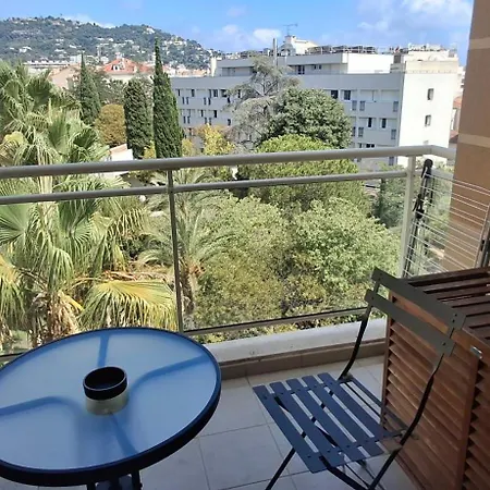 Le Du Park Avec Terrasse Et Garage Apartman *