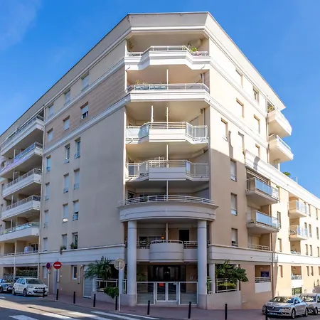Apartment Le Du Park Avec Terrasse Et Garage